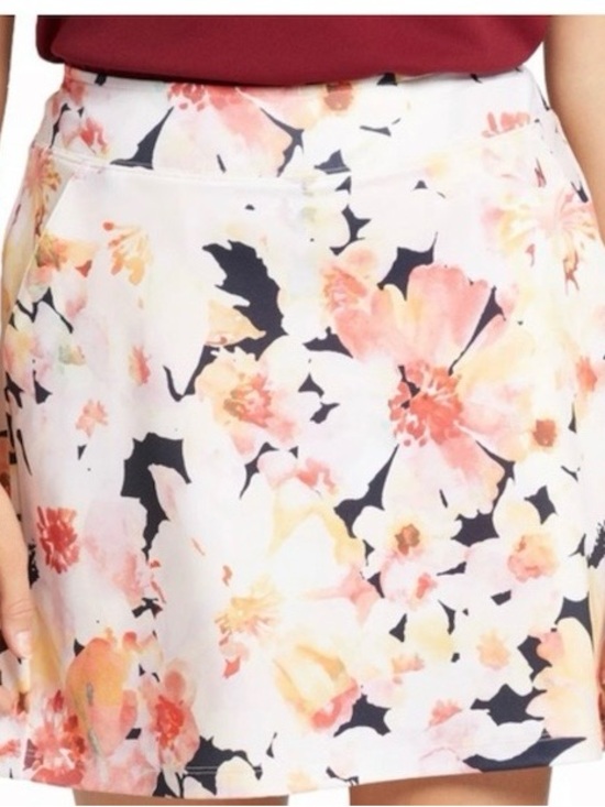 Dresses & Skirts - New skort. Med. Floral
